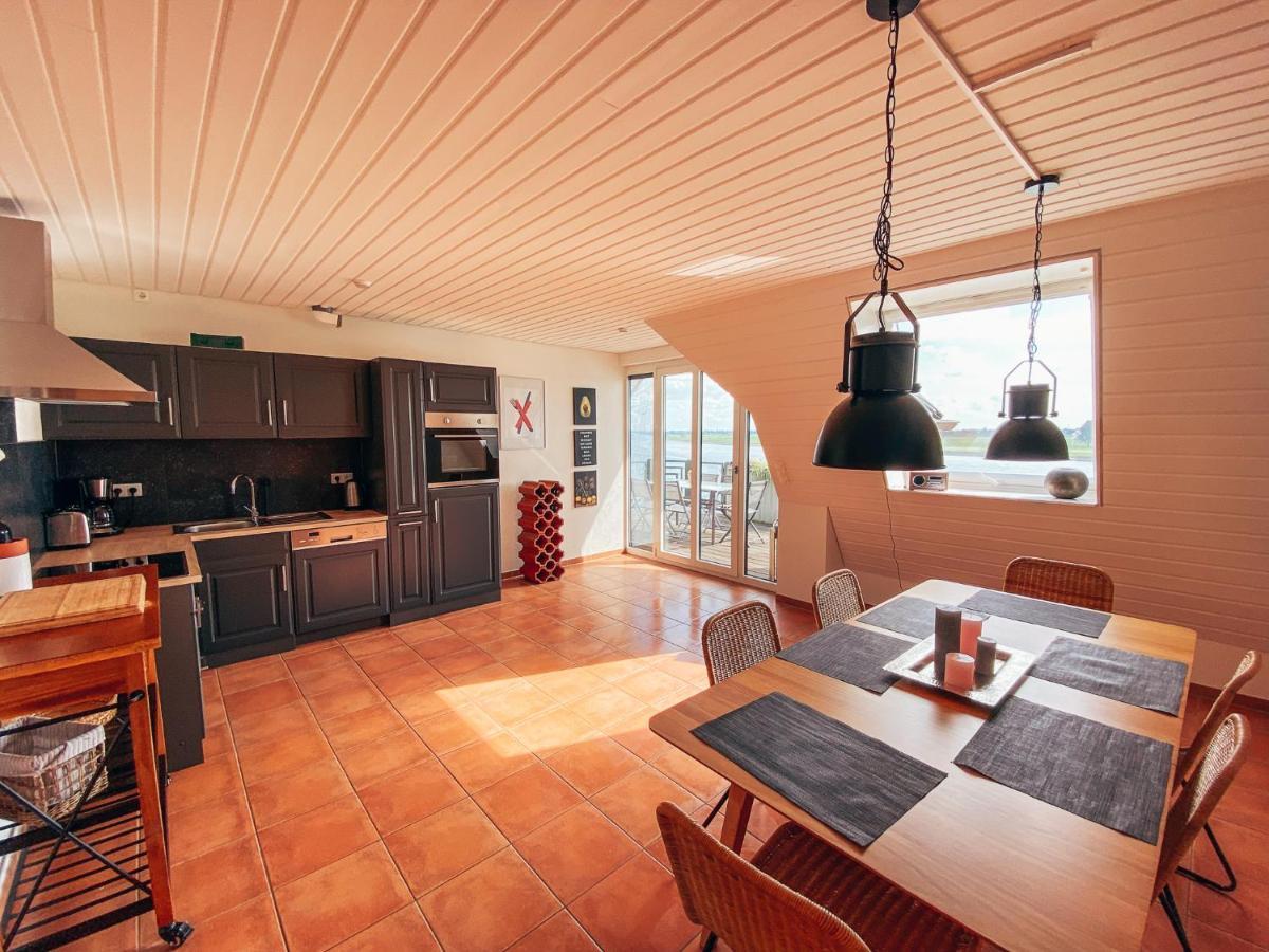 Rheinloft 3 - Grosse Giebelwohnung Mit Dachterrassen An Der Rheinpromenade 엠메리흐 외부 사진