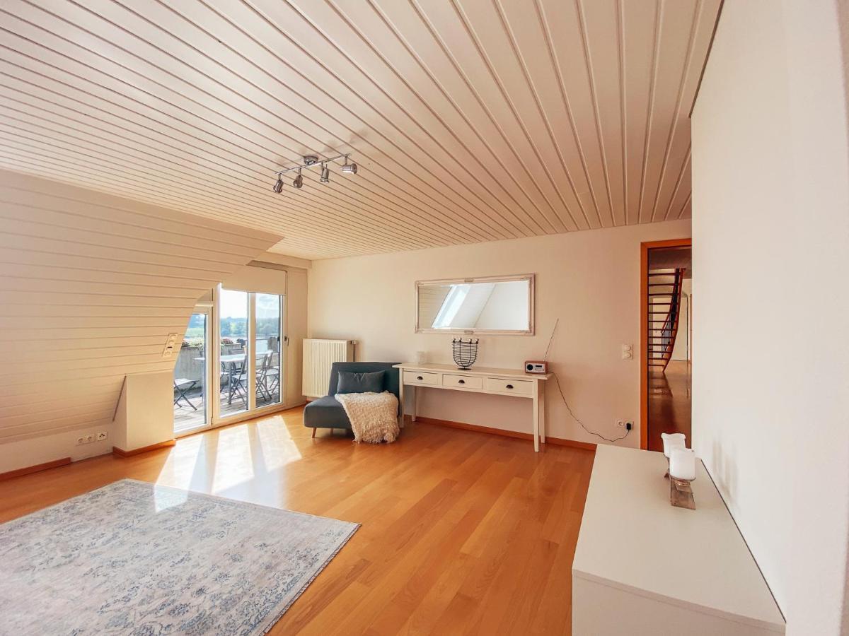 Rheinloft 3 - Grosse Giebelwohnung Mit Dachterrassen An Der Rheinpromenade 엠메리흐 외부 사진